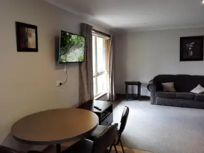 Eureka Lodge Motel - 5