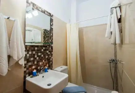 Daisy Apartments - 5