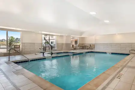 Best Western Plus Silver Saddle Inn - 16