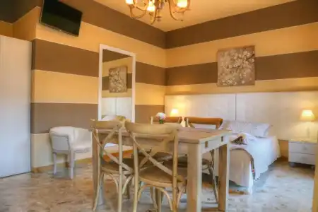 La Casetta di Lina Rooms and Apartments - 11