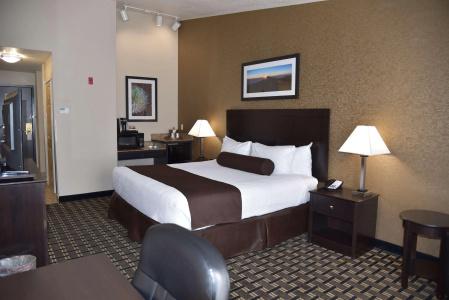 Best Western Plus Las Vegas West - 4