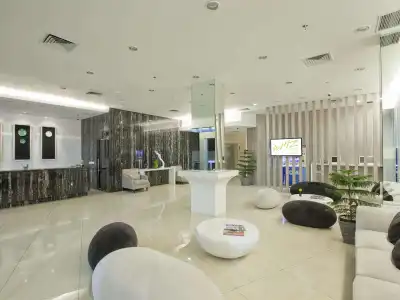 Whiz Cikini Jakarta - 10