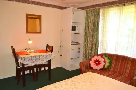 Palms Bed & Breakfast - 3