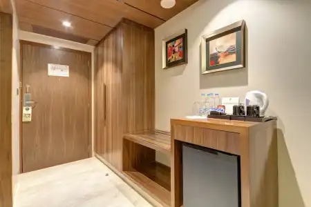 Holiday Inn Kolkata Airport by IHG - 88