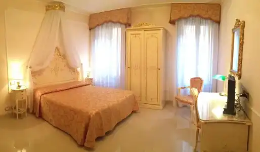 At Leonard - 42