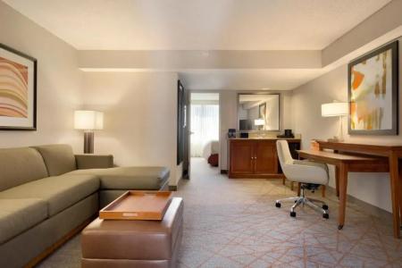 Embassy Suites by Hilton El Paso - 49