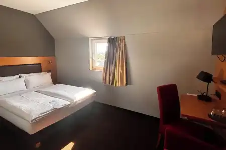 Garner Stuttgart - Zuffenhausen by IHG - 90