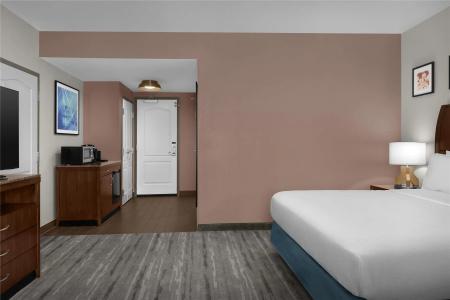 Hilton Garden Inn Greensboro Airport - 53