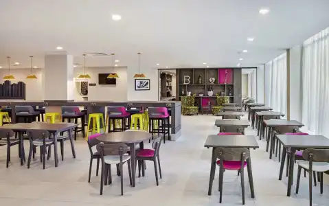 Hampton by Hilton Bristol City Centre - 18