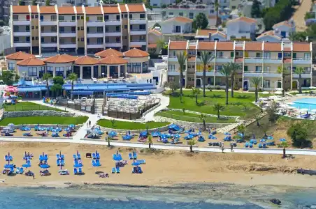 MyroAndrou Beach Apartments - 7