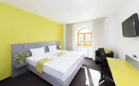 Green Park Apartments - 17