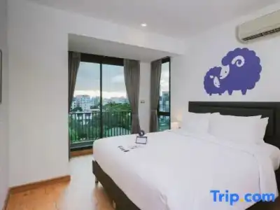 Kokotel Bangkok Sukhumvit 50 - 51