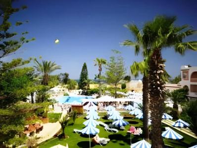 Abou Sofiane-Families & Couples Only - 42