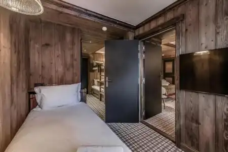 Le Val d'Isere - 80