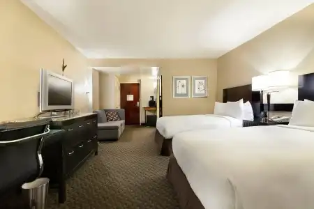 Doubletree By Hilton New York Jfk Airport - 4