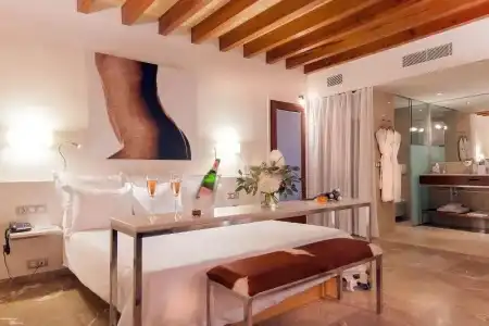 Petit Palace Tres - 55