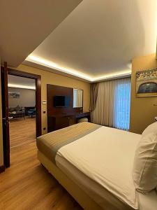 Grand Aras & Suites - 70
