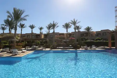 Tamra Beach Resort - 11