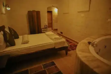 Heritage Cave Inn - 149