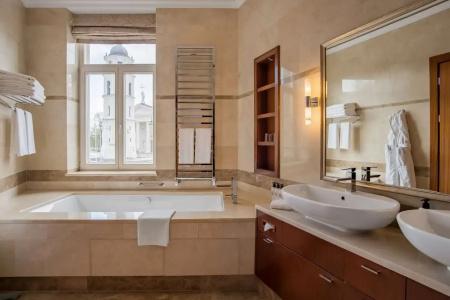 Grand Vilnius, Curio Collection by Hilton - 40