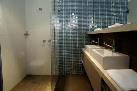 Best Western Melbourne City - 57