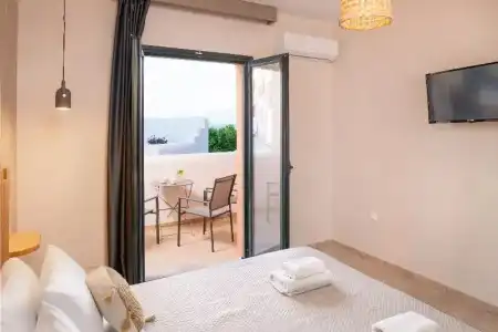 Nisea Samos - 40