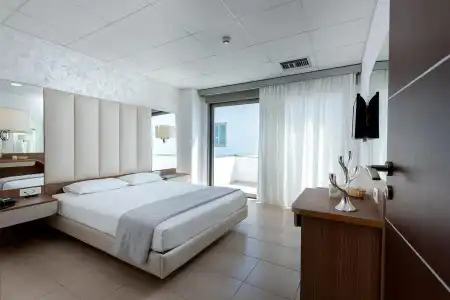 Royal Bay - 30