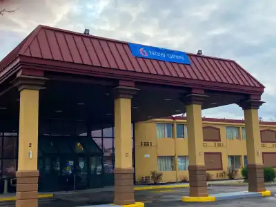 Rodeway Inn Rochester Airport - 0