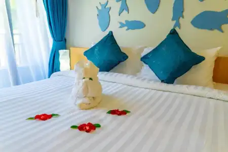 Golden Paradise - 41