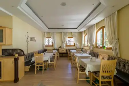 Garni Chasa Nova - 16