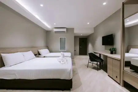 The Rich Korat - 28