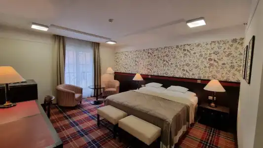 Savoy - 41