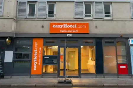easyBerlin Hackescher Markt - 0