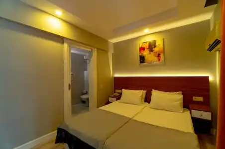 Joker Side Hill Suite - 33