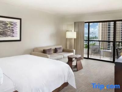 Hilton Hawaiian Village Waikiki Beach Resort - 386