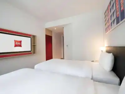 Oakwood Suites Bangkok - 34