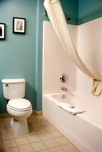 Super 8 by Wyndham Indio - 36