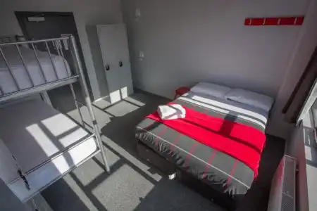 Urbanz - Hostel - 64