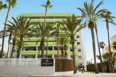 LIVVO Anamar Suites - 0