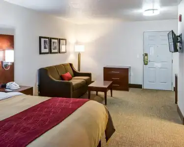 Comfort Inn Redding Near I-5 - 41