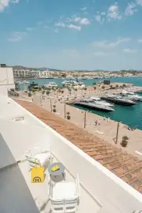 Ryans La Marina - 113