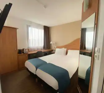Sure by Best Western Bordeaux Lac - 3