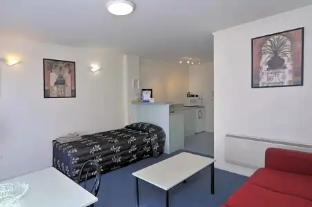 Fenton Court Motel - 49