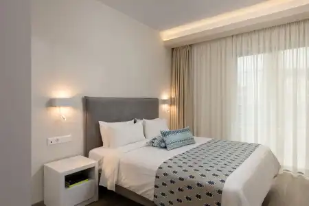 Bio Suites - 168