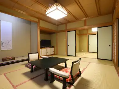 Jinpyokaku Honten - 12
