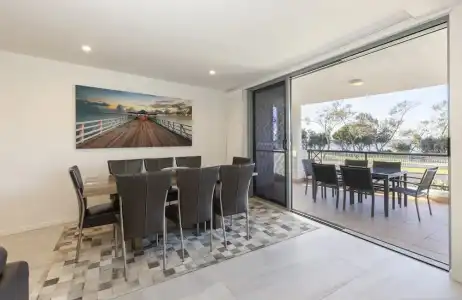 Bay Royal Apartments - 211
