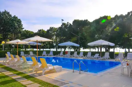 His Sirmione - Lakeview Pool - 33