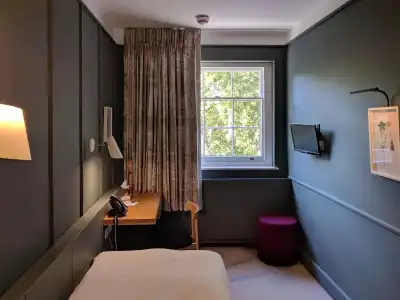 The Goodenough London - 15