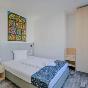 Münchner Hof - 33