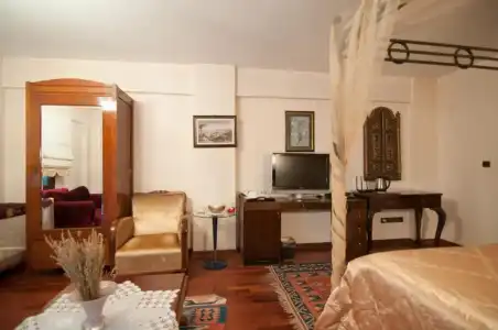 Villa Sphendone - 48